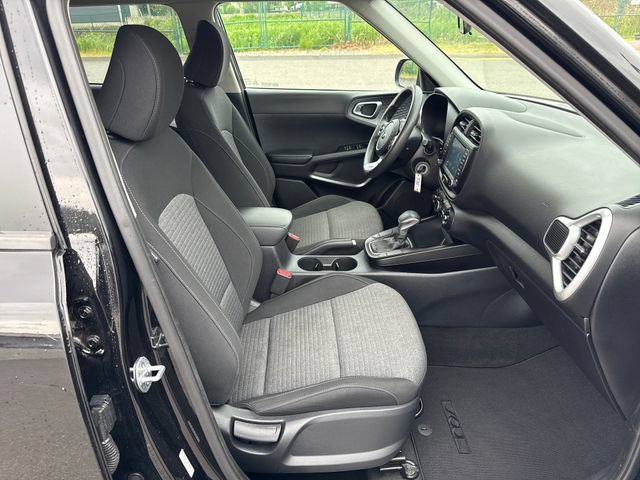 Used 2020 Kia Soul S FWD image 10