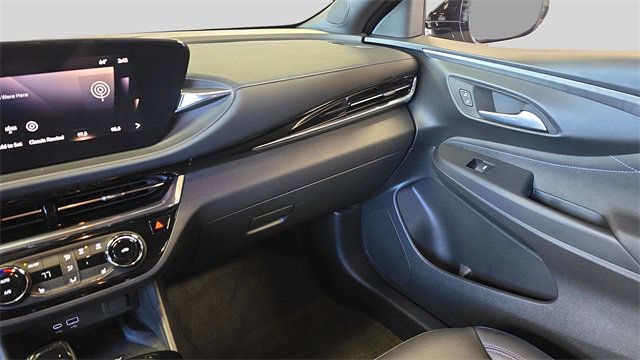 Used 2025 Buick Envista Sport Touring w/ Convenience I Package image 20
