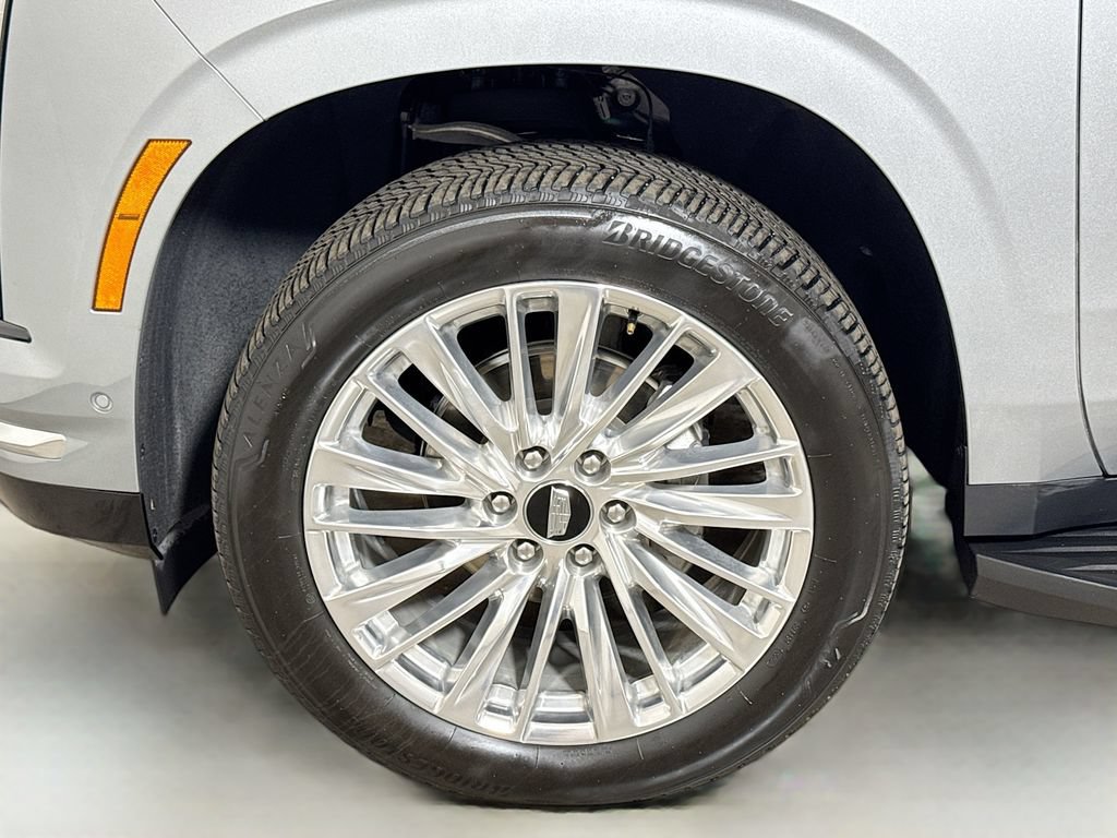 Certified 2025 Cadillac Escalade Premium Luxury AWD/4WD image 33