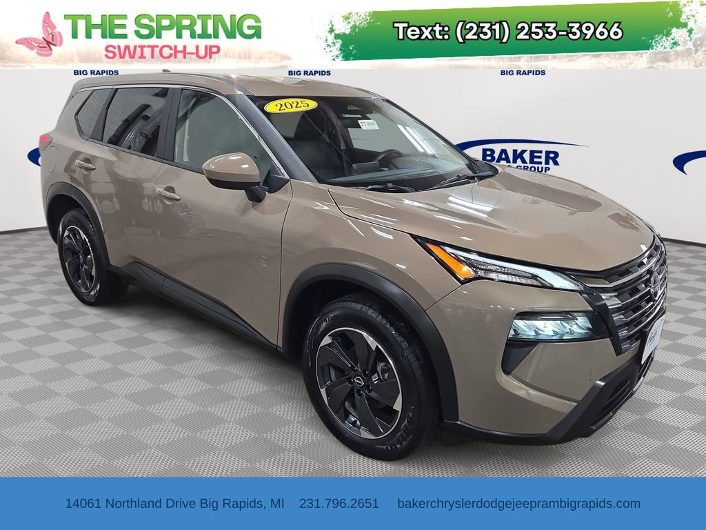 Used 2025 Nissan Rogue SV image 1