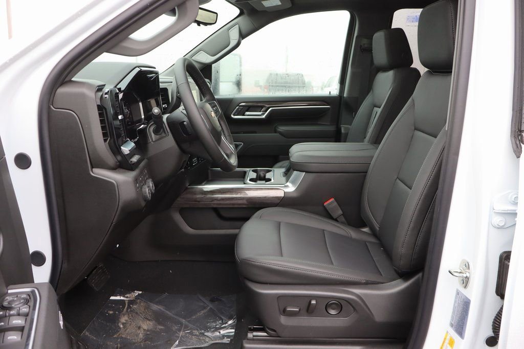 New 2026 Chevrolet Silverado 3500 LTZ w/ LTZ Convenience Package image 5