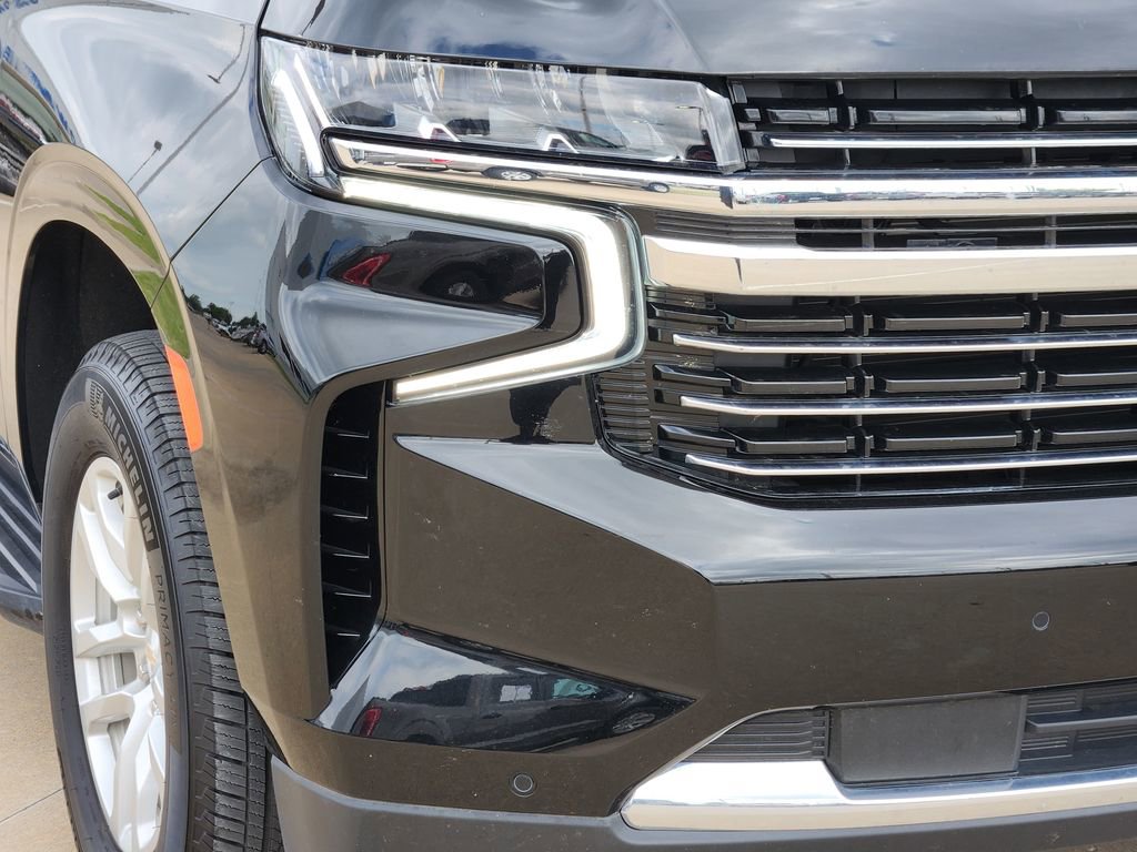 Used 2023 Chevrolet Tahoe LT w/ Luxury Package AWD/4WD image 11