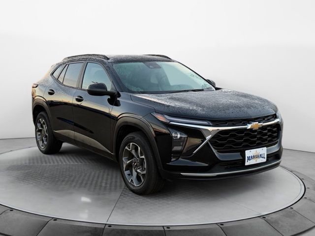 Used 2025 Chevrolet Trax LT w/ LT Convenience Package image 1
