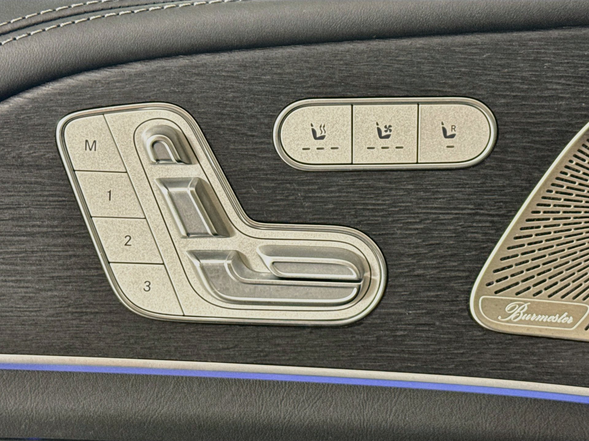 Used 2025 Mercedes-Benz GLS 63 AMG 4MATIC image 22