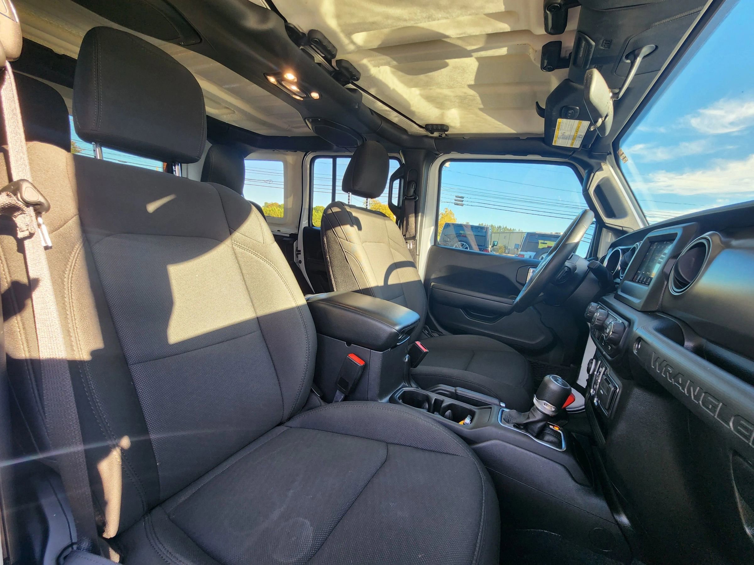 Used 2022 Jeep Wrangler Unlimited Sport image 38