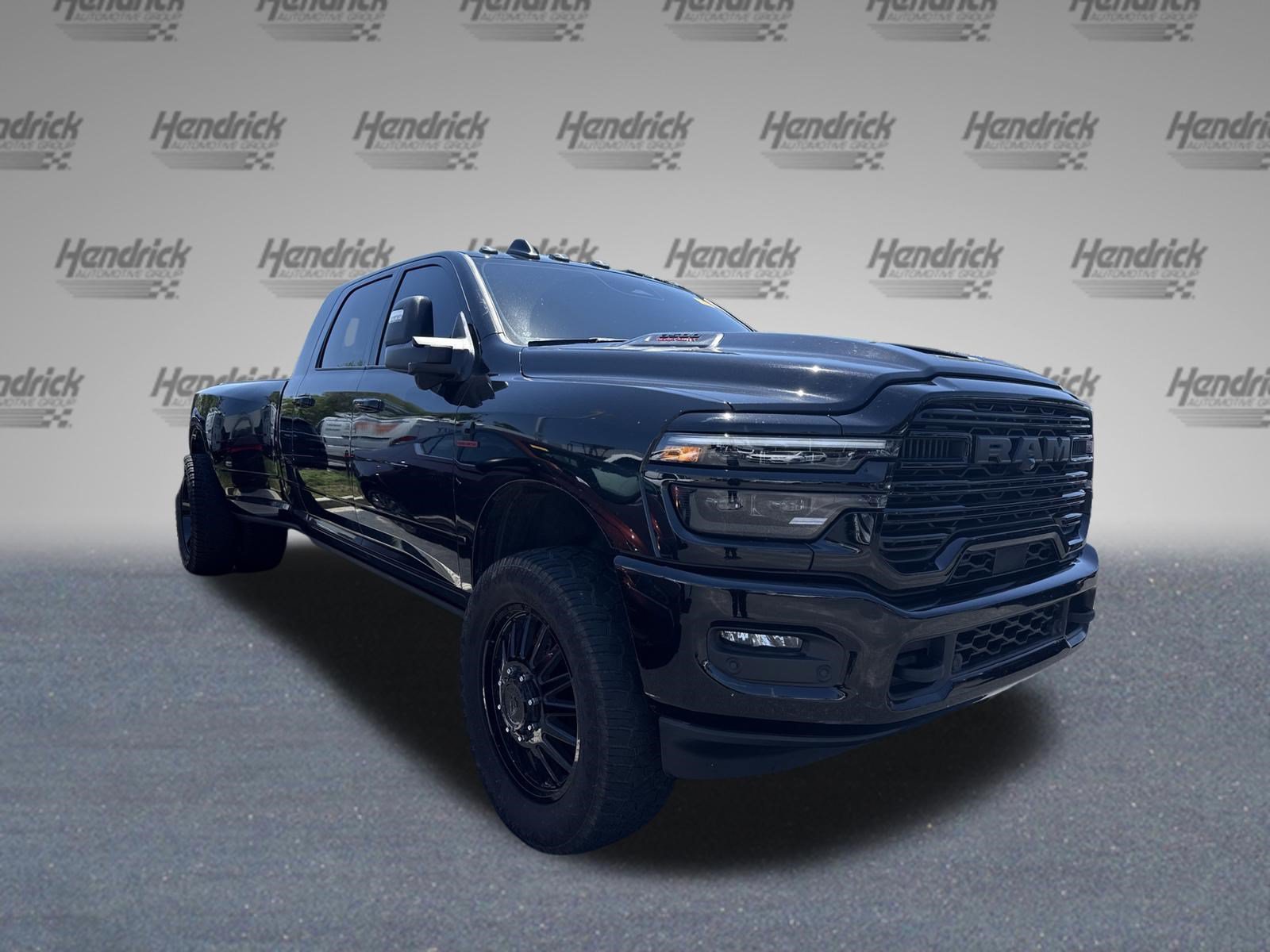 Used 2026 RAM 3500 Laramie AWD/4WD image 2