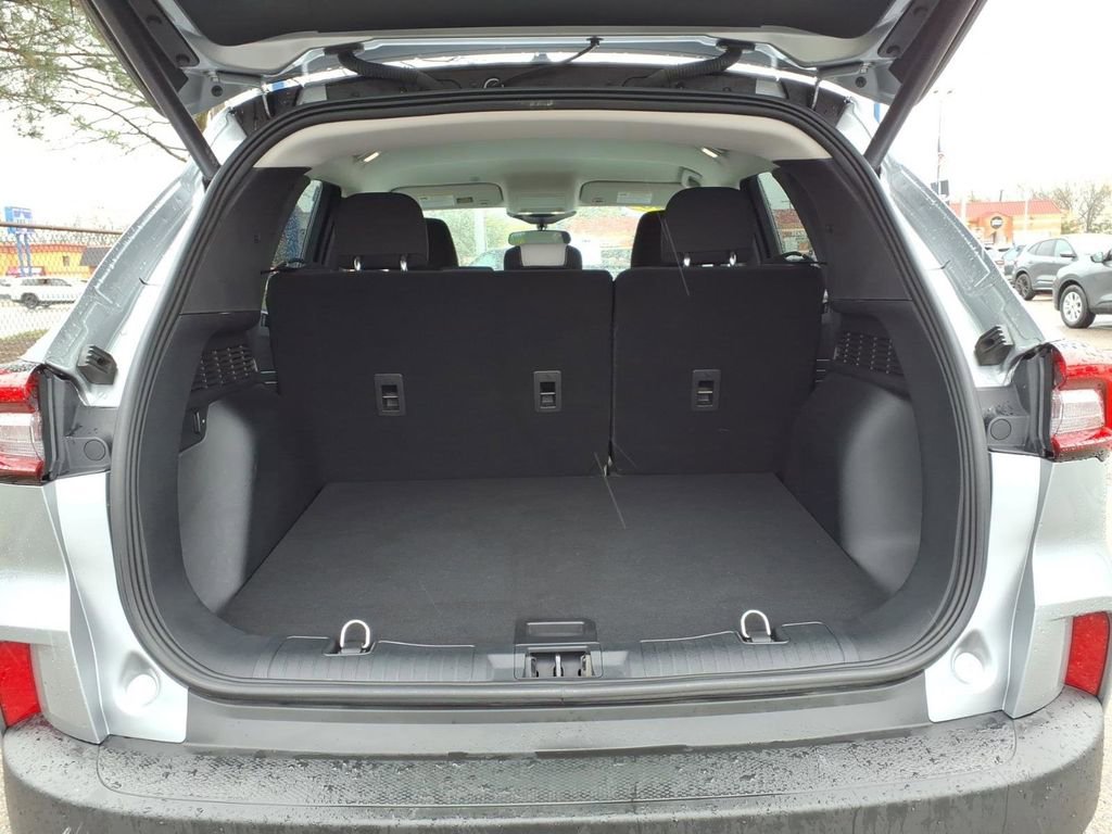 Certified 2023 Ford Escape Active AWD/4WD image 9