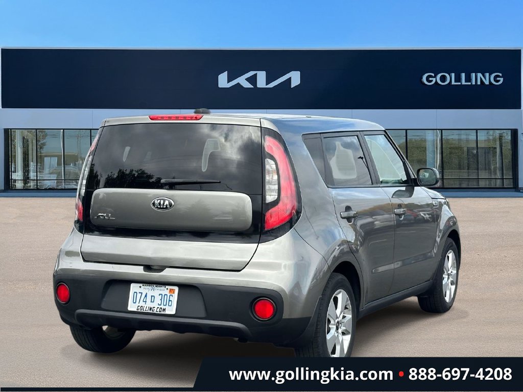 Used 2017 Kia Soul FWD image 3