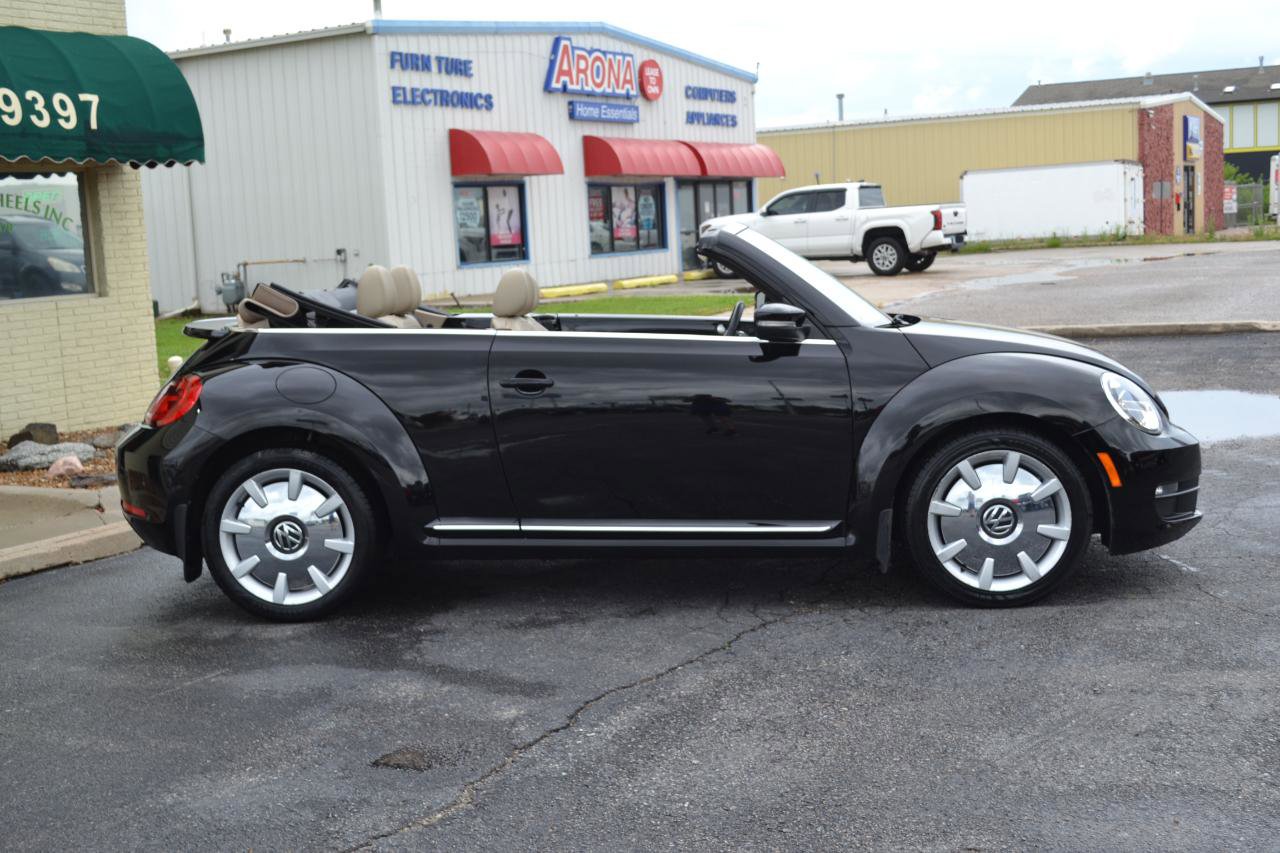 Used 2015 Volkswagen Beetle 1.8T FWD image 10
