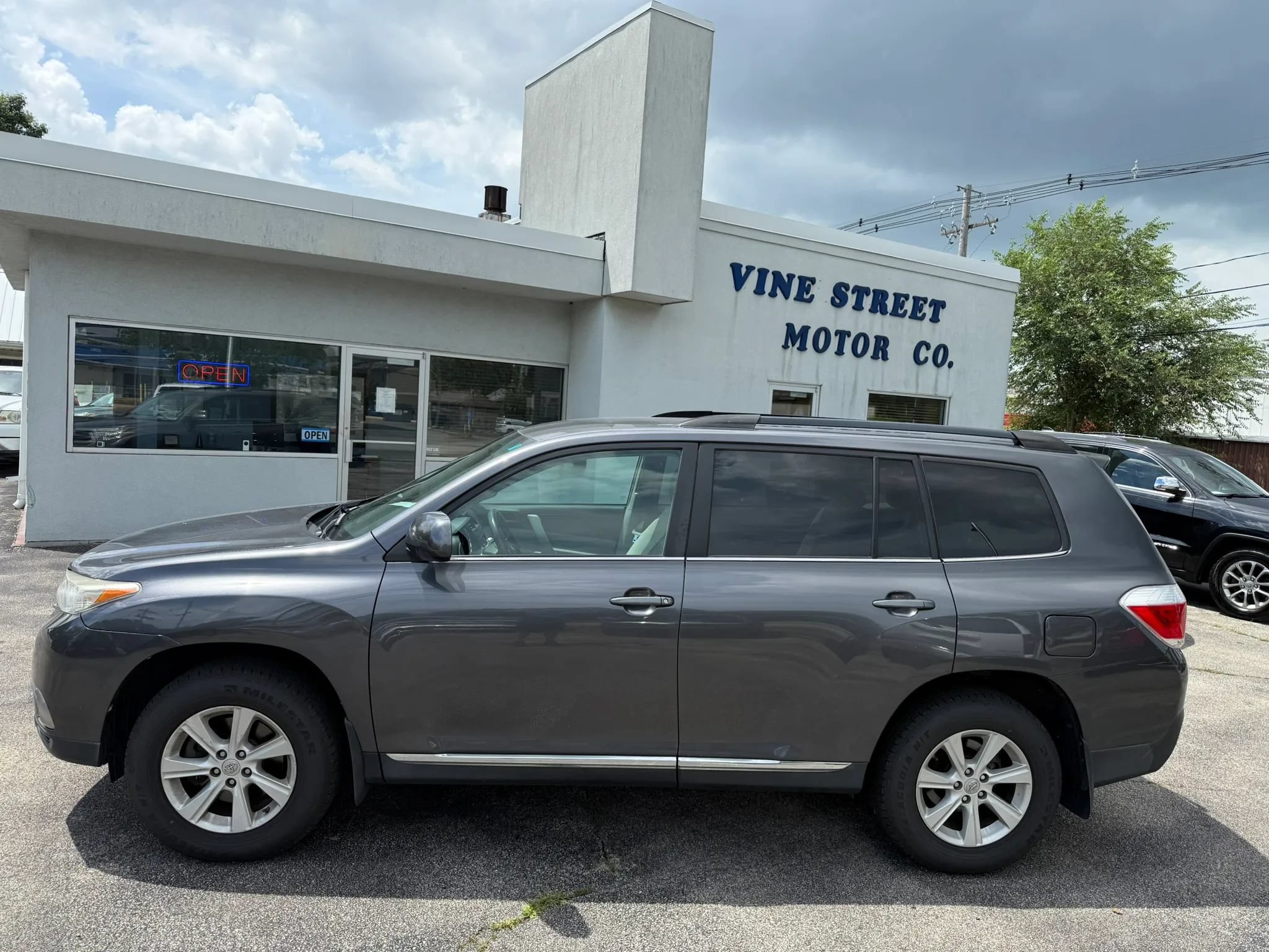 Used 2012 Toyota Highlander 4WD w/ Tech Pkg