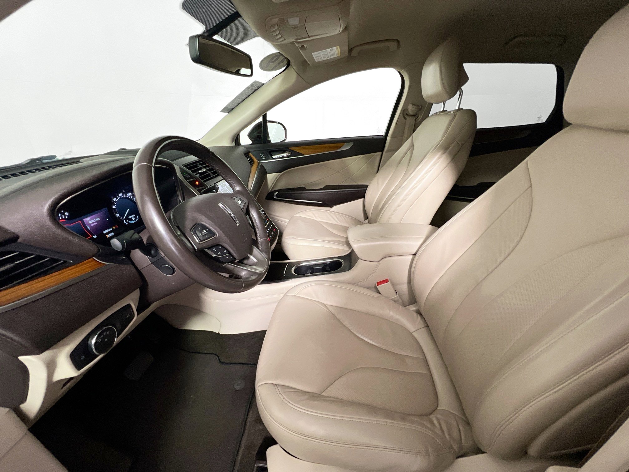 Used 2019 Lincoln MKC Select w/ Select Plus Package image 14