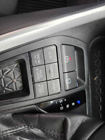 Used 2020 Toyota RAV4 XLE w/ All Weather Liner Package AWD/4WD image 25