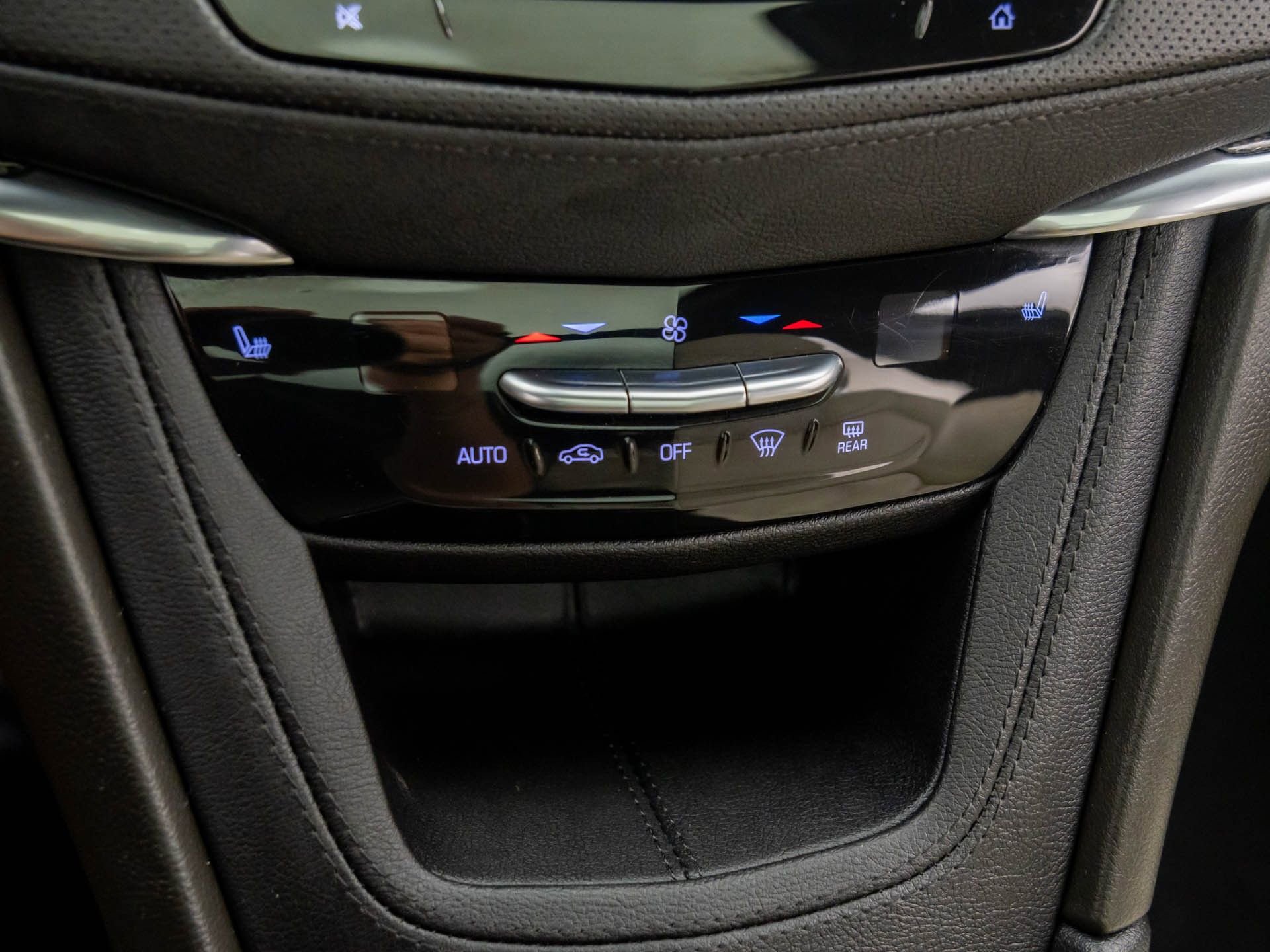 Certified 2022 Cadillac XT5 Sportv image 24