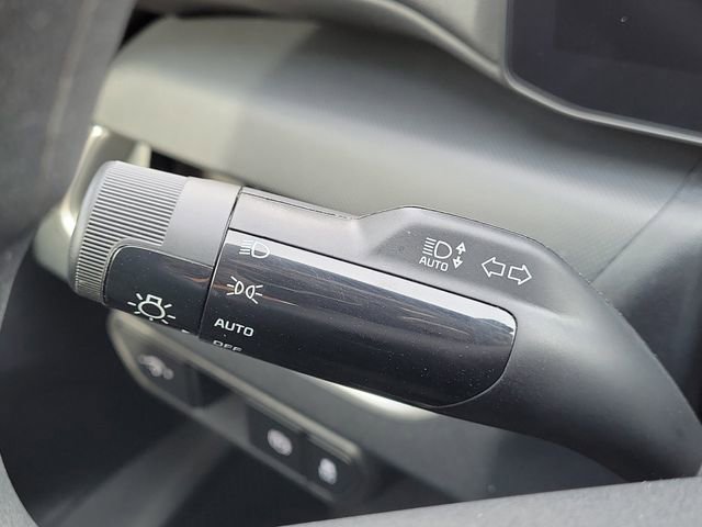 Used 2025 Kia K4 LXS image 22