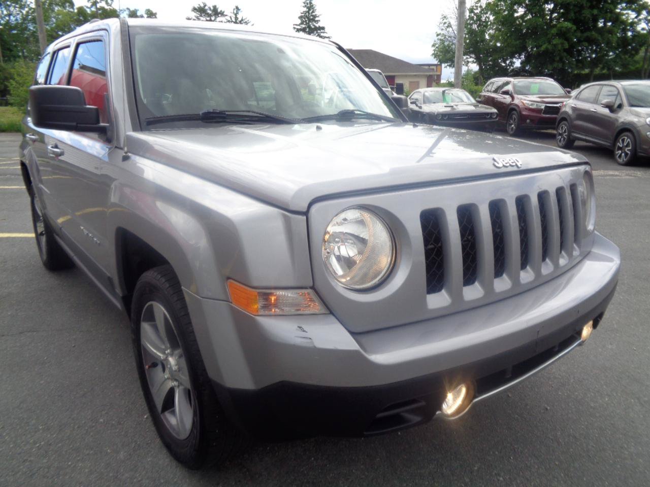 Used 2016 Jeep Patriot High Altitude AWD/4WD image 20