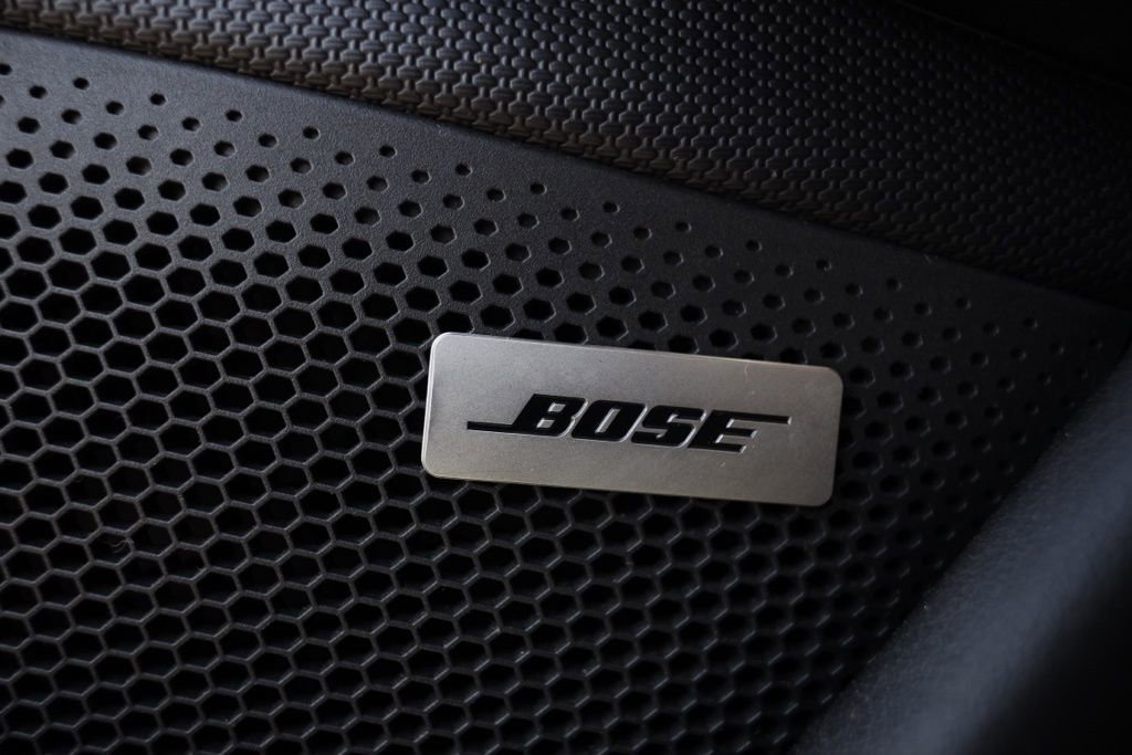 Used 2021 Porsche Taycan image 26