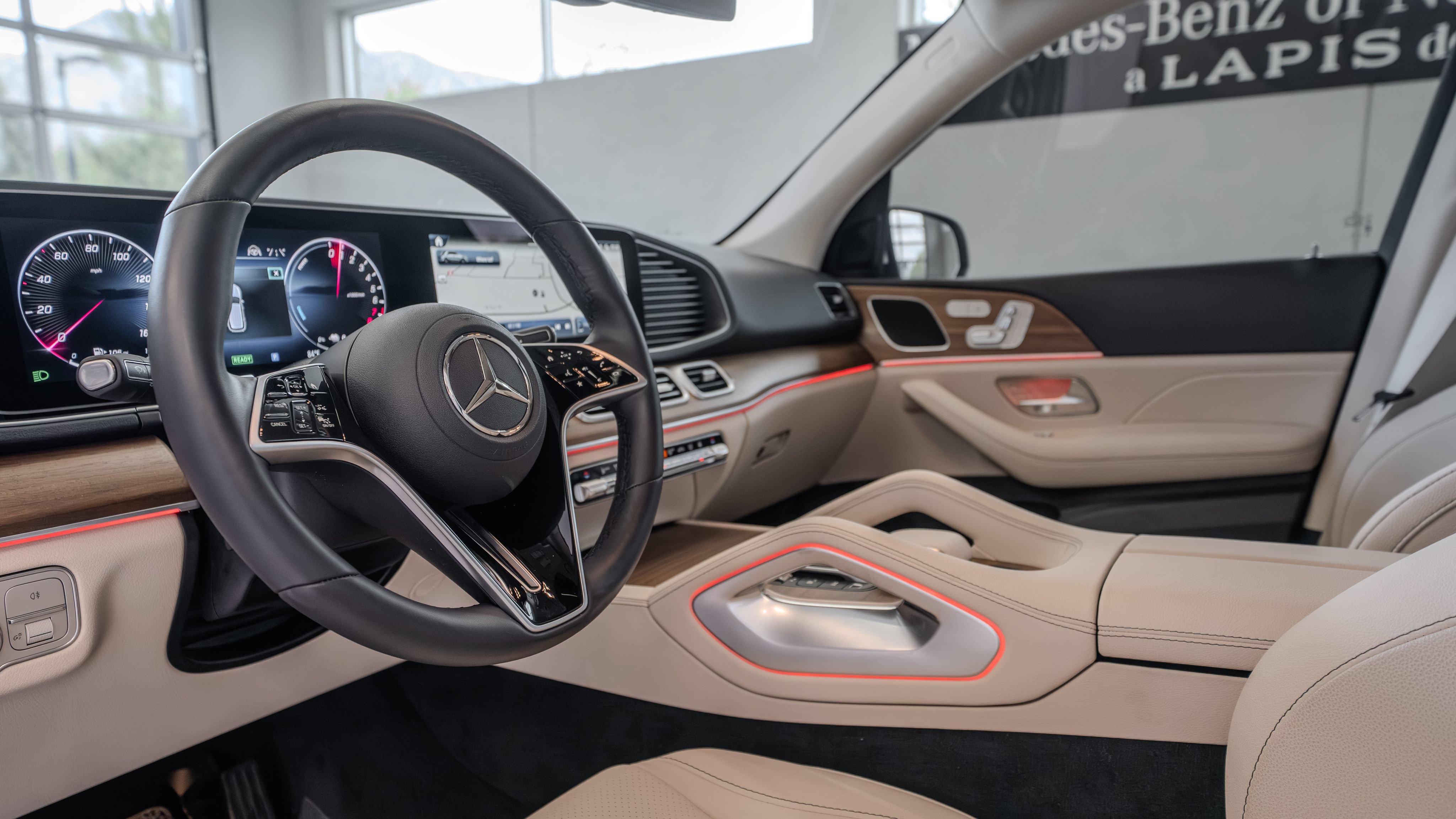 Certified 2025 Mercedes-Benz GLE 450e 4MATIC w/ Driver Assistance Package image 6