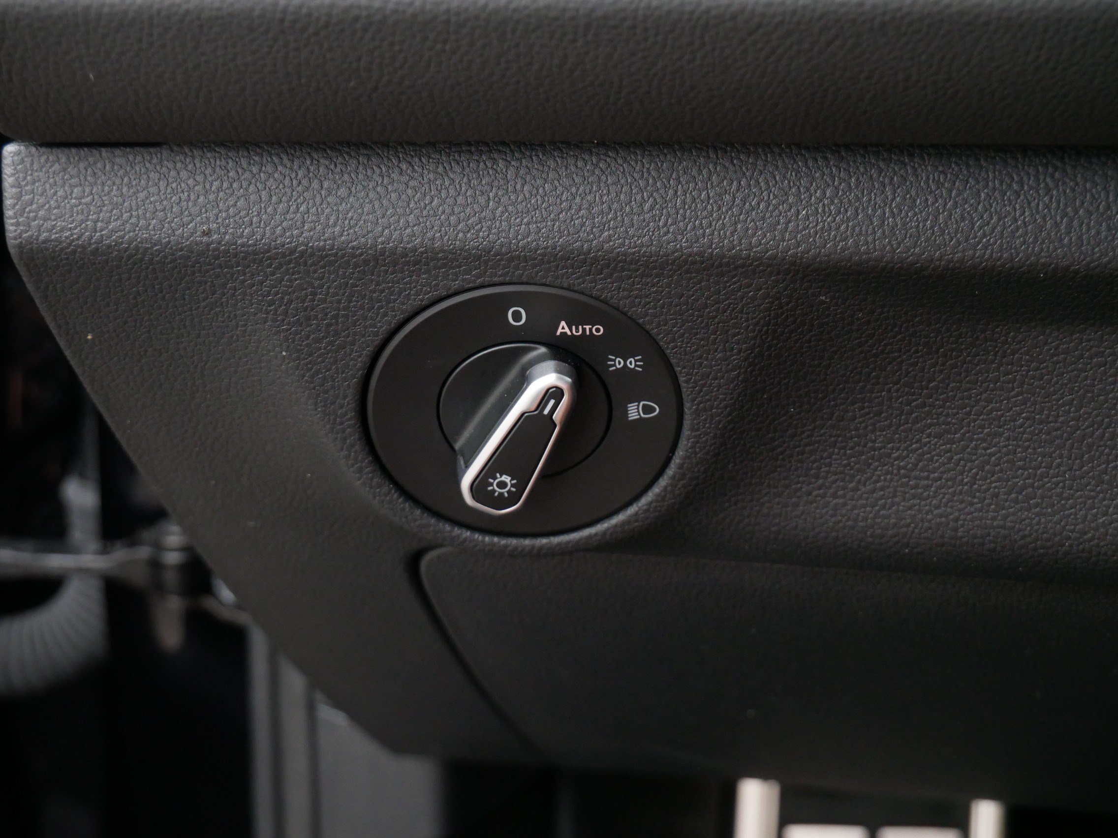 Certified 2025 Volkswagen Jetta Sport FWD image 26
