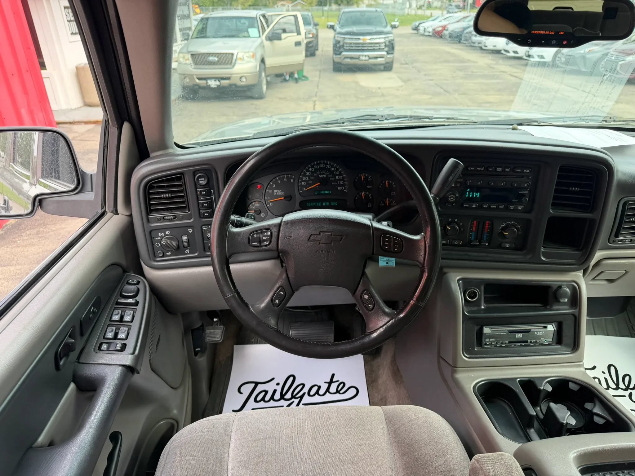 Used 2003 Chevrolet Suburban 2500 LS w/ LS Preferred Equipment Group AWD/4WD image 21