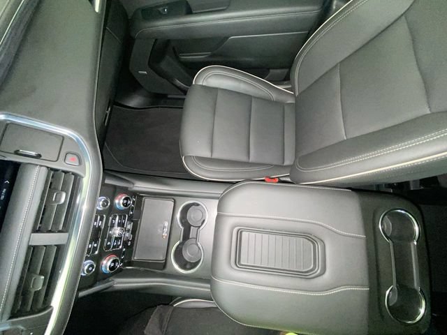Used 2023 GMC Yukon SLT w/ SLT Luxury Package AWD/4WD image 45