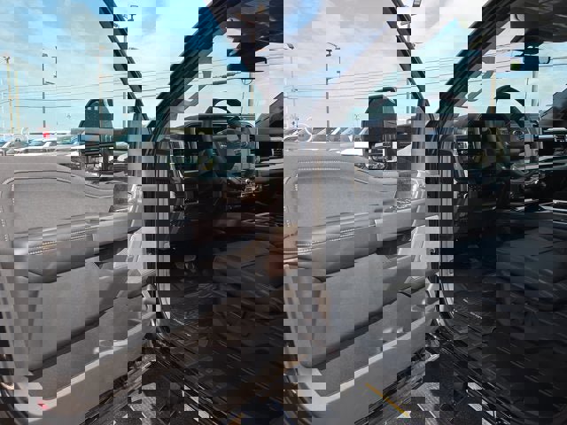 Used 2025 Ford F450 Lariat w/ Lariat Ultimate Package image 8