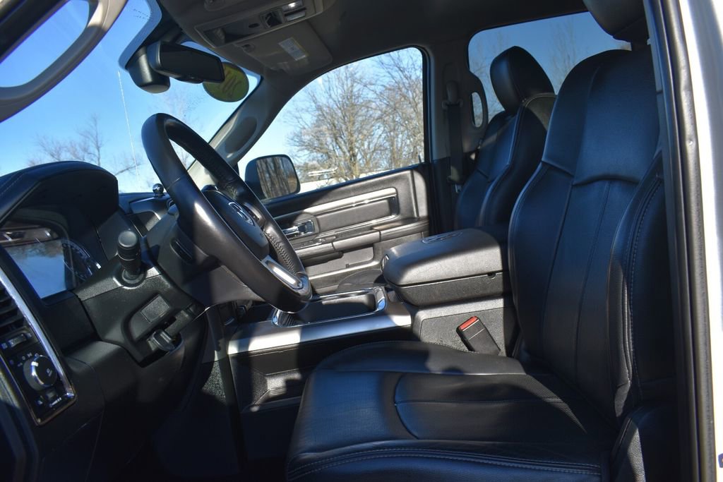 Used 2018 RAM 3500 Laramie w/ Sport Appearance Group image 28