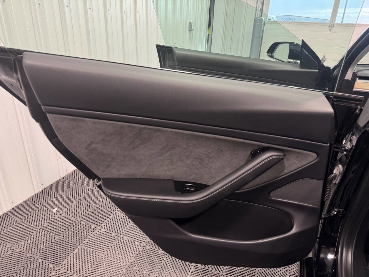 Used 2019 Tesla Model 3 Mid Range image 11