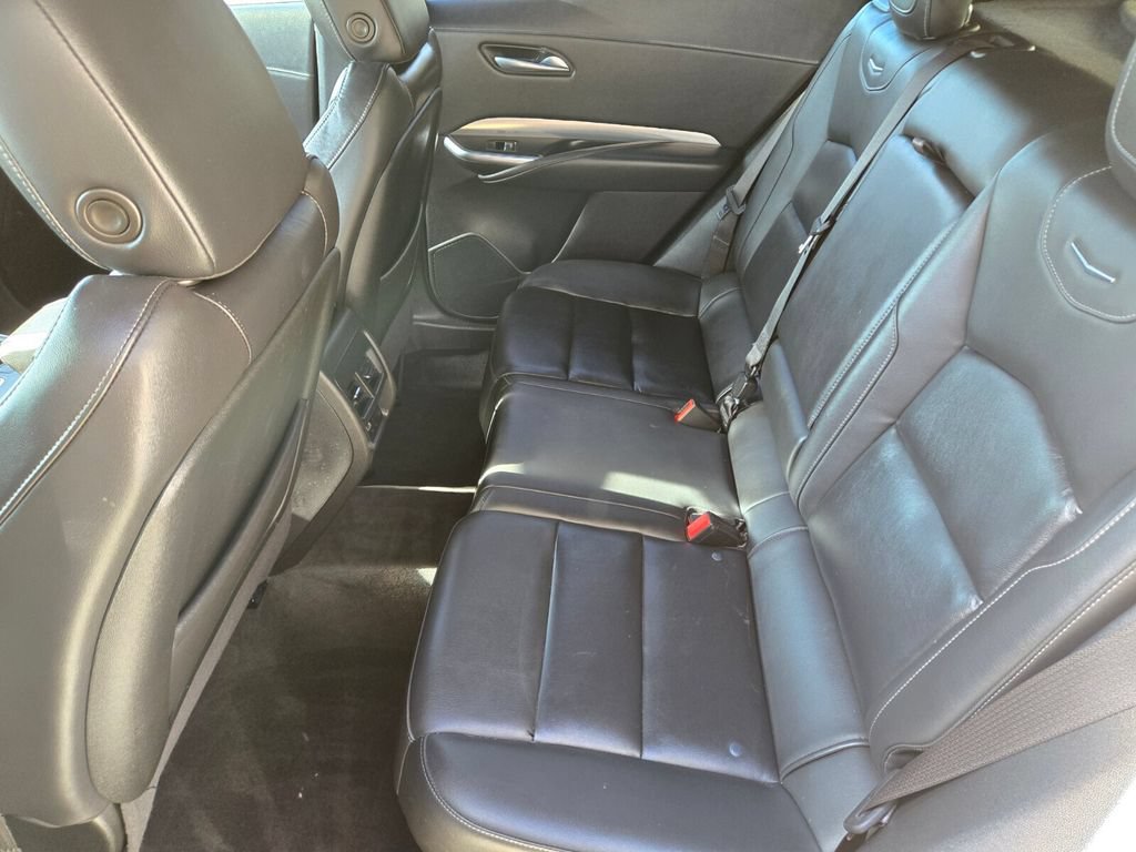 Used 2022 Cadillac XT4 Premium Luxury w/ Safety Alert Package FWD image 13