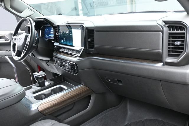 Used 2023 Chevrolet Silverado 1500 RST w/ Protection Package AWD/4WD image 29
