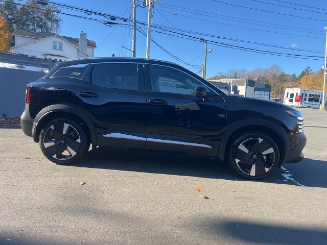 New 2026 Nissan Kicks SR w/ SR Premium Package AWD/4WD image 6