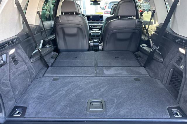 Used 2025 BMW X7 xDrive40i AWD/4WD image 15