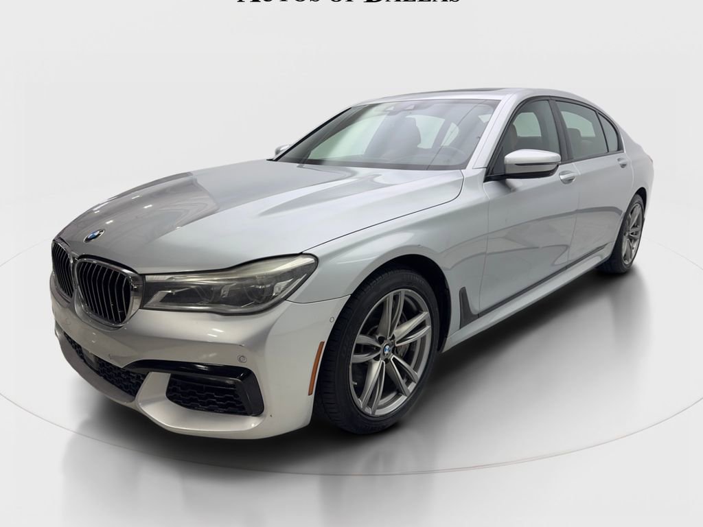Used 2017 BMW 750i xDrive image 2