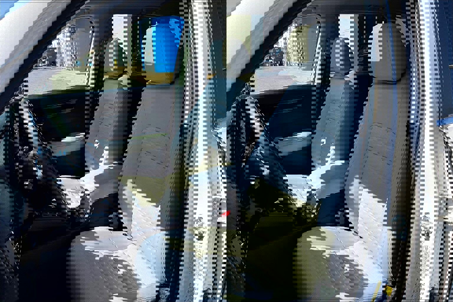 Used 2025 Honda CR-V EX-L image 27