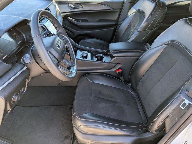 Certified 2024 Jeep Grand Cherokee L Laredo image 12