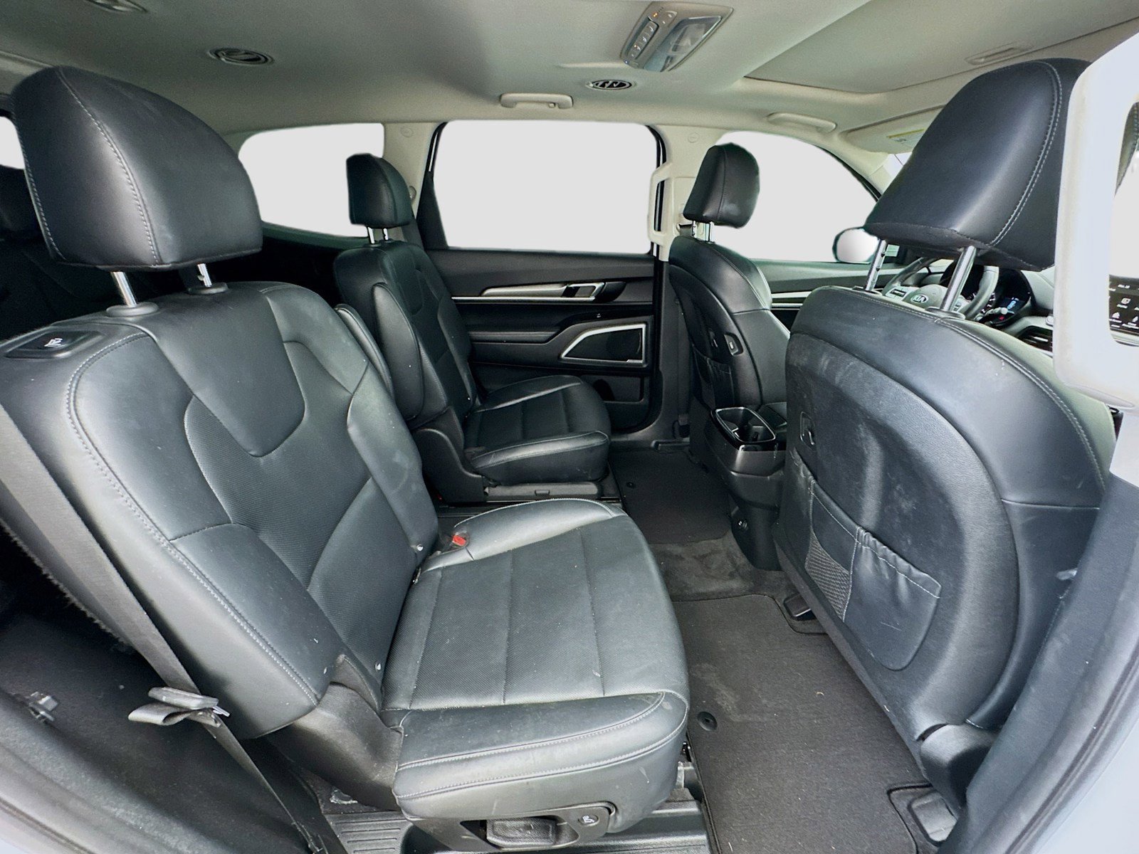 Used 2020 Kia Telluride S FWD image 19