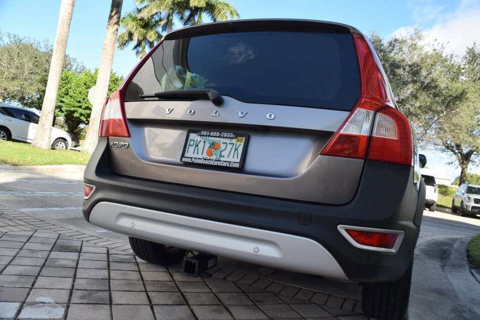 Used 2011 Volvo XC70 3.2 w/ Premium Pkg image 19