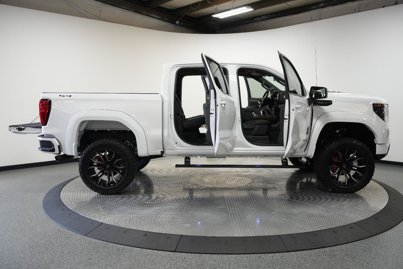 New 2026 GMC Sierra 1500 Elevation AWD/4WD image 13