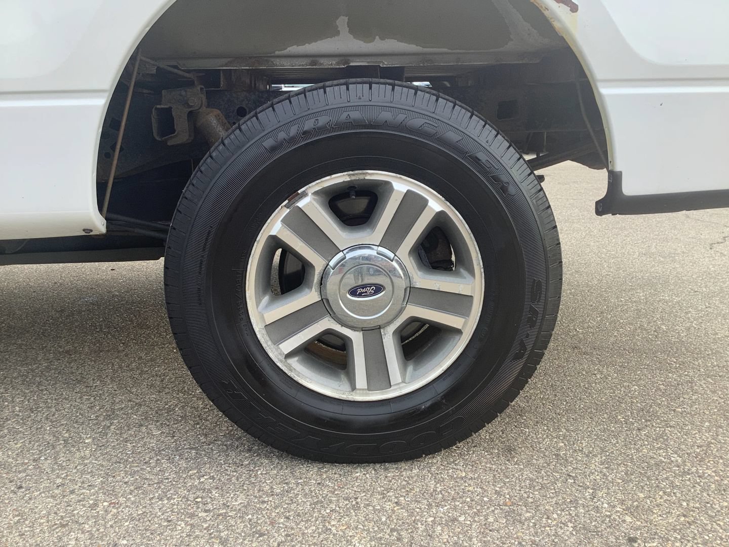 Used 2014 Ford F150 XL w/ Equipment Group 101A Mid AWD/4WD image 30