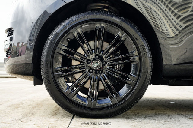 Used 2025 Land Rover Range Rover Long Wheelbase SE image 62