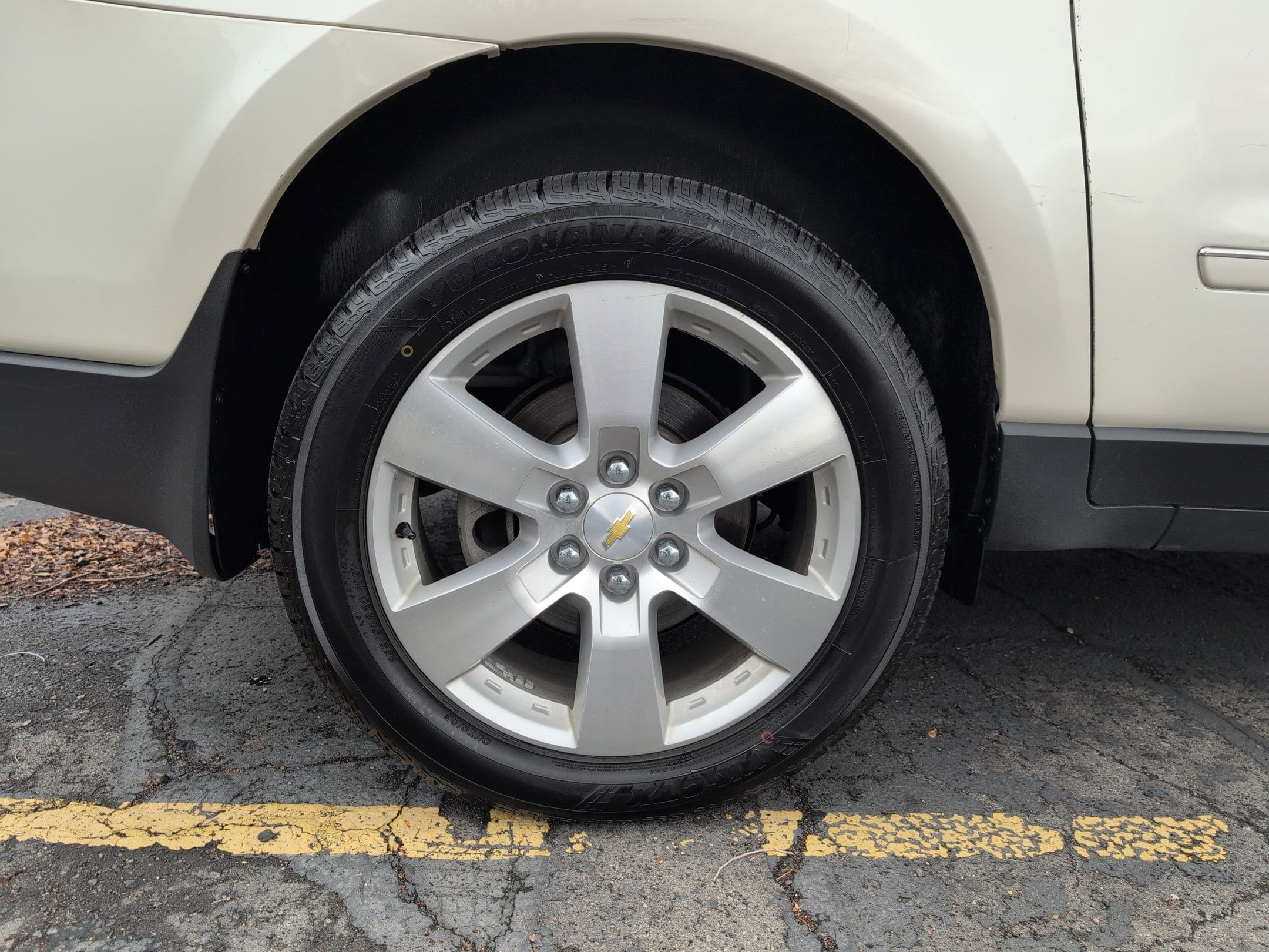 Used 2014 Chevrolet Traverse LTZ image 12