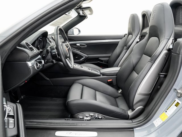 Certified 2025 Porsche 718 Boxster image 6
