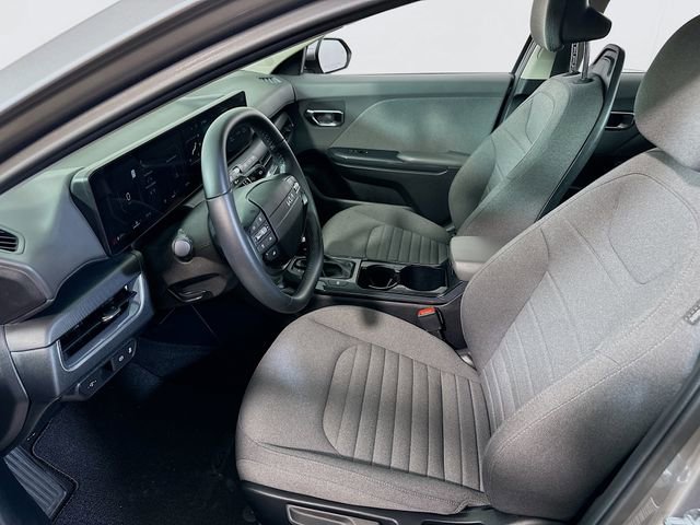 Used 2025 Kia K4 EX image 12