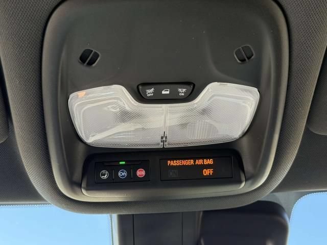 Used 2024 Chevrolet TrailBlazer RS AWD/4WD image 28