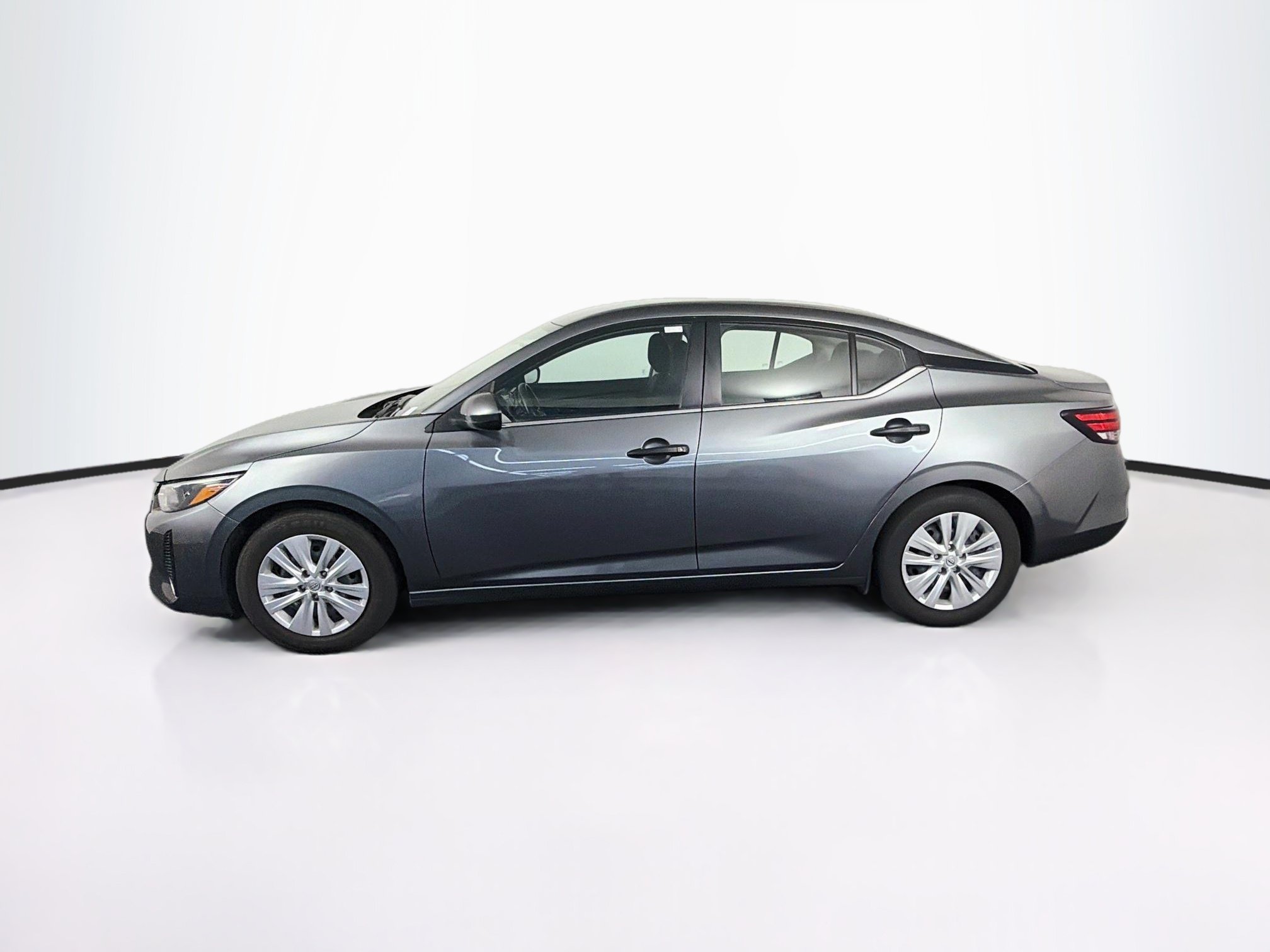 Used 2025 Nissan Sentra S FWD image 4