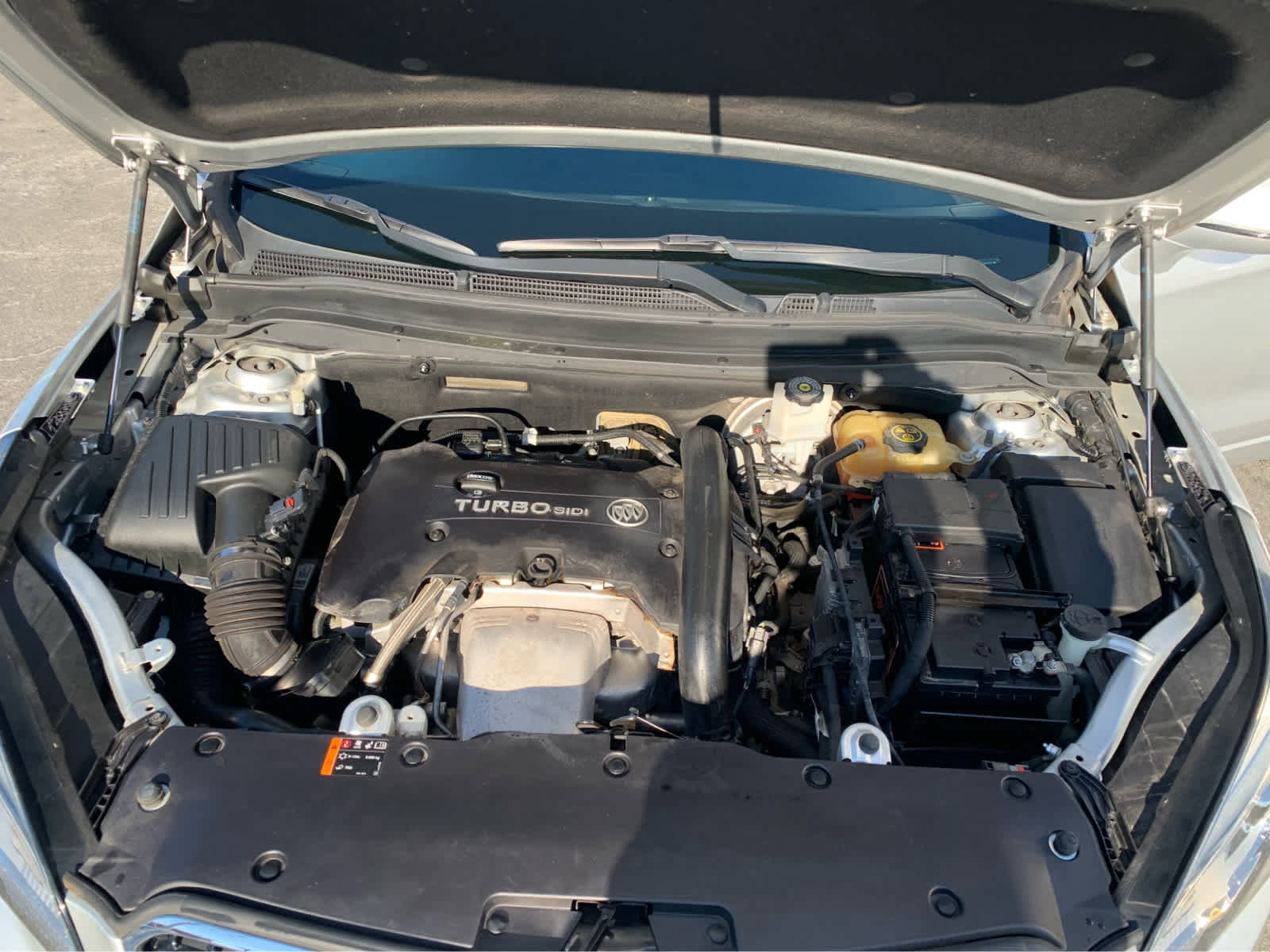 Used 2019 Buick Envision Premium w/ LPO, Active Package image 9