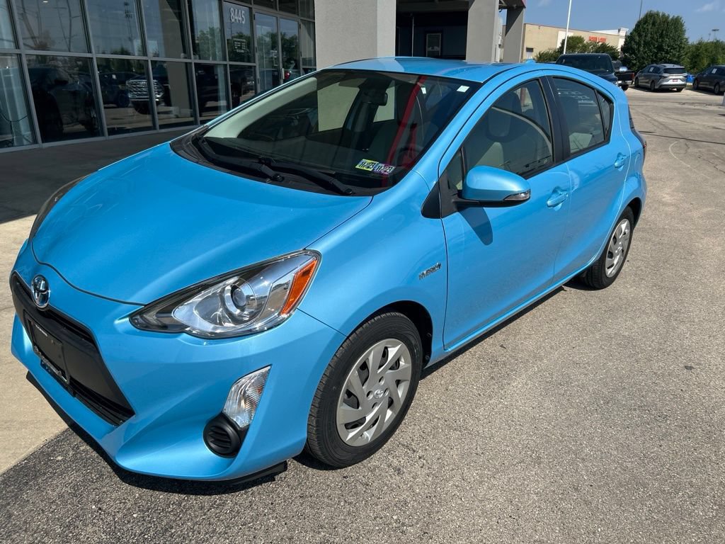 Used 2015 Toyota Prius C One FWD image 3