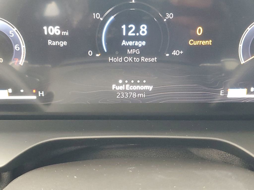 Used 2023 Jeep Grand Cherokee Laredo image 28