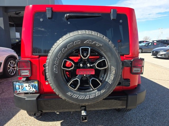 Used 2018 Jeep Wrangler Unlimited Sahara image 4