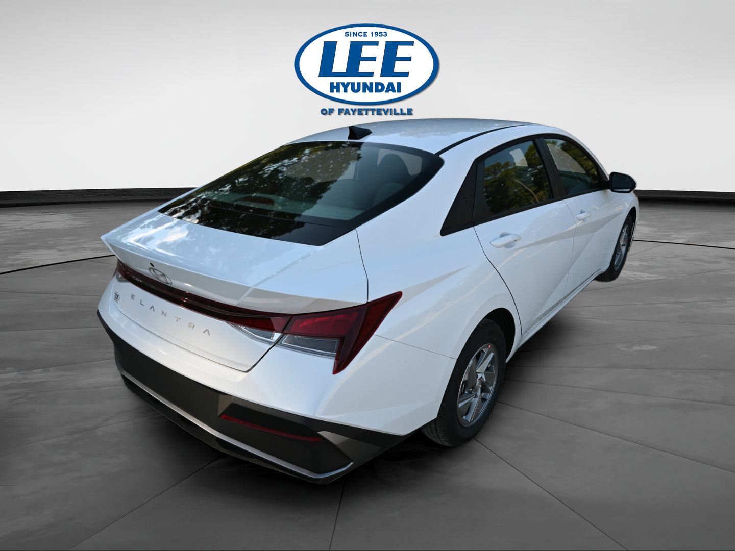 Certified 2025 Hyundai Elantra SE FWD image 7