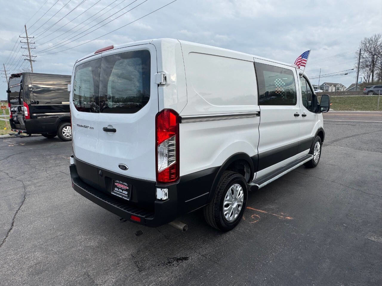 Used 2023 Ford Transit 250 Low Roof w/ Exterior Upgrade Package RWD image 9